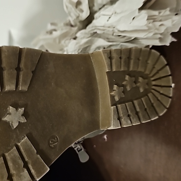 Nwot HAVE POCKETS combat style boots - Picture 8 of 8